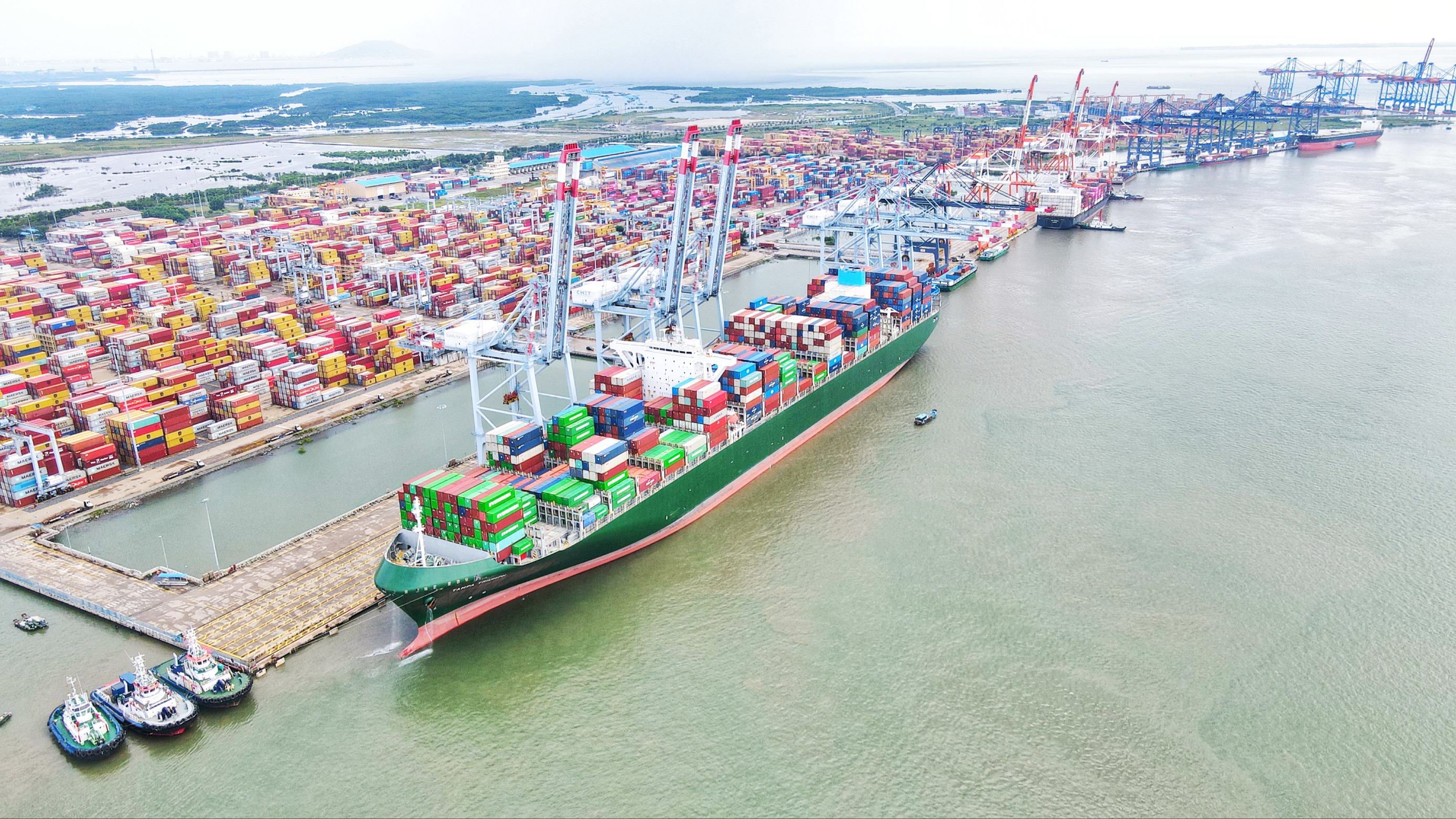 Cai Mep International Terminal welcomes the first maiden call of EVERGREEN